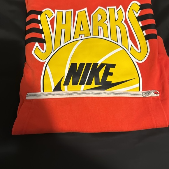 Nike hoodie - Picture 4 of 5